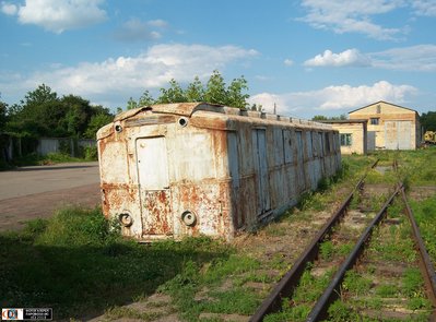 Старый метровагон на территории ПЧ, станция Нежин, Украина/Черниговская обл.<br /> Автор: art-trans | Фото сделано 4.VII.2013.