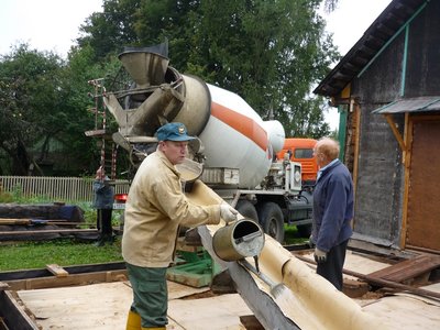 УСТАНОВКА ЖЁЛОБА И ПРОЛИВКА ЕГО ВОДОЙ