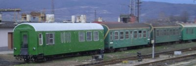 A_mail_narrow_gauge_car_on_railway_station_Septemvri.jpg