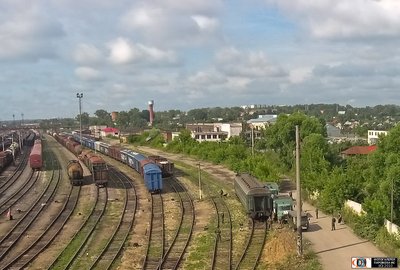 Пересадка заключенных из вагона в автозаки. Вид с Мясновского путепровода (ул. Мосина) на ст. Тула-I-Курская, Тульская обл.<br />Автор: Андреев Антон | Фото сделано 19.VII.2006