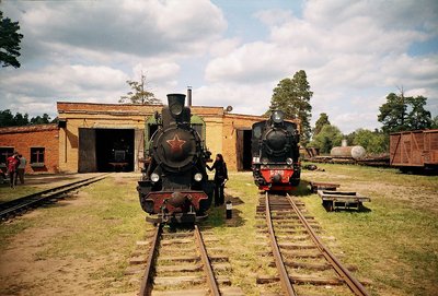 1280px-Russian_narrow_gauge_steam_locomotives.jpg