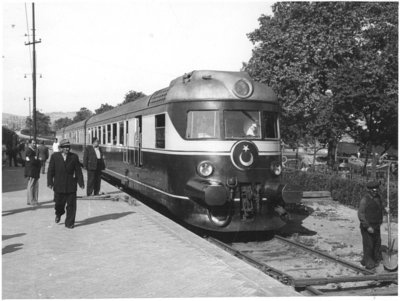 mt5300_haydarpasa_1954_a-swale.jpg