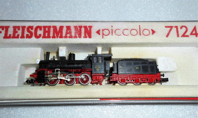 B24 Fleischmann 7124.jpg