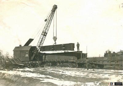 Железнодорожный кран ПК18,5-351 на строительстве корпусов завода №701, г. Чебаркуль.jpg