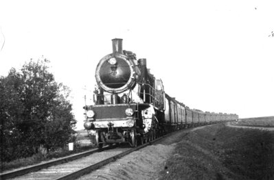 M160-02_TrainSaratov-MSK_Renenburg_1927.jpg