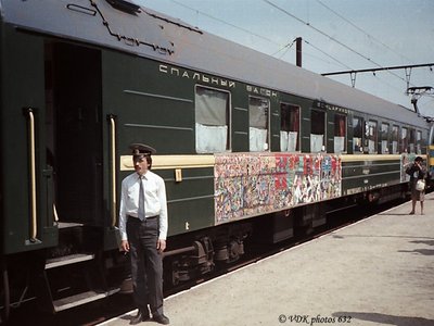 SZD 017 04345 , 52 20 70-80 410-2 - &quot;Transsibérien Bruxelles-Beijing&quot;, Bruxelles, gare de Schaerbeek - 14 juillet 1987<br />Photo Jean Van Der Kelen