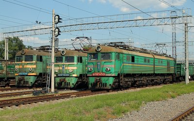 ! ВЛ8-979, ВЛ8м-1026, ВЛ8м-453 ст. Лозовая, Харьковская обл., Южная ж.д. Дата- 2 августа 2014 года.jpg