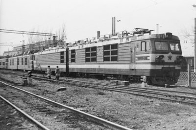 VL84-001--188264.jpg