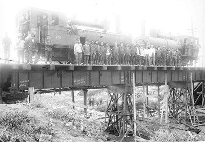 Ь на испытании моста, Нижний Новгород, 1907 год.jpg