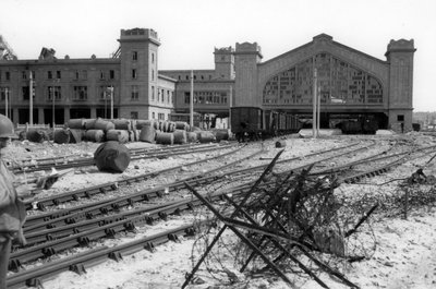 12-cherbourg-1944-paejmw.jpg