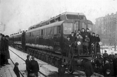 Тепловоз Щэл-1, пробная поездка от ст. Ленинград до ст. Обухово, 1924 год.jpg