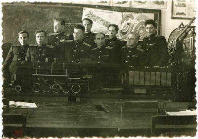 СО19 модель военно-транспортная академия им. Кагановича 1940-50-е 2.jpg