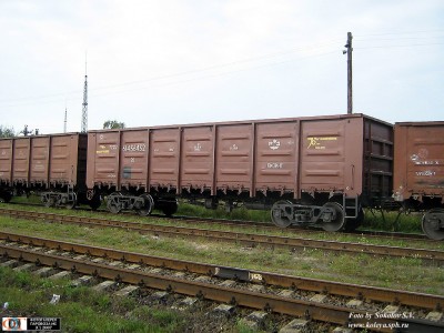 Новый полувагон, ст. Луга, Россия/Ленинградская обл.<br />Автор: Соколов Сергей | Фото сделано 2.IX.2007, опубликовано 19.IX.2007.