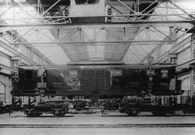 Постройка электровоза Си10-11 на заводе фирмы 'Техномазно Итальяно Броун Бовери' в 1933 году.