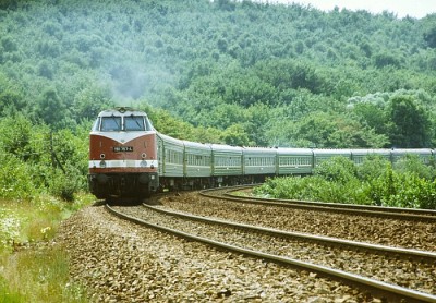 Тепловоз 118 757 с поездом D1192/1193 Эрфурт - Брест-Центральный (28 июля 1989 года):