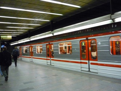 Прага, вагон метро, экстерьер(2).JPG
