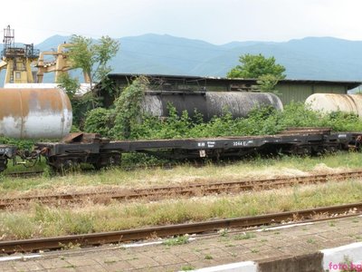 A_freight_cars_for_760_mm___restored_on_narrow_-_gauge_3.jpg