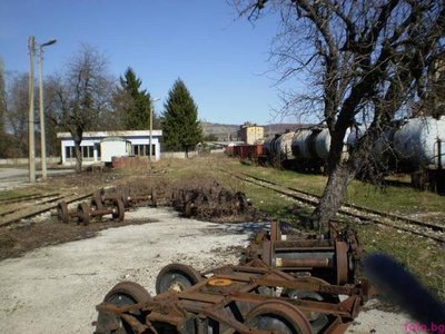 restored_freight_cars_in_Cherven_briag_1.jpg