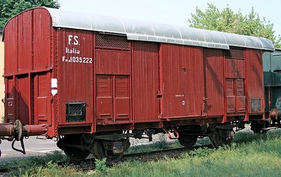 fmacupolonepaolini Carro F a monta alta preservato a Milano Smistamento foto Stefano Paolini.jpg