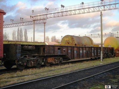 Восьмиосный транспортёр на ст. Нижнеднепровск- Узел, Украина/Днепропетровская обл.<br />Автор: Andress | Фото сделано 29.XI.2007, опубликовано 1.XII.2007.