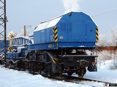 ЕДК300 2-401 в составе восстановительного поезда ст. Тверь.jpg