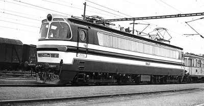 1966-S6990001b.jpg