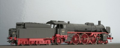 Выборы паровоз. Liliput l104003. L131001 Liliput. Liliput br 18 DRG. Бестопочный паровоз Liliput.