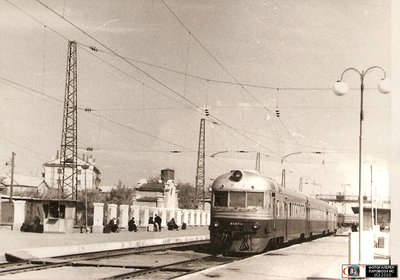 Дизель-поезд Д-067 на станции Караганда, Казахстан/Карагандинская область<br /> Автор: oleg | Фото сделано X.1967.