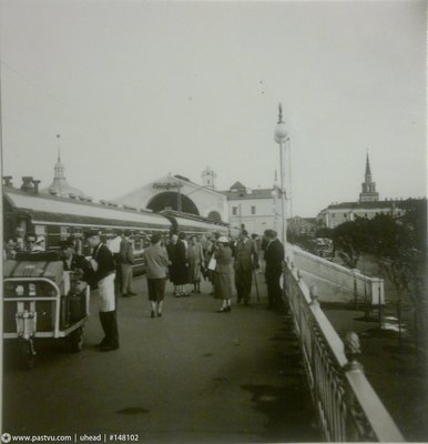 Ленинградский вокзал 1956.jpg