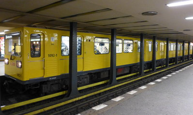 P1200792 Berlin U-bahn 7.11.13.JPG