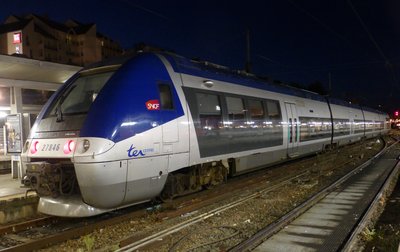 P1340731 Orlean. SNCF. Bombardier diesel-train 12.9.14.JPG