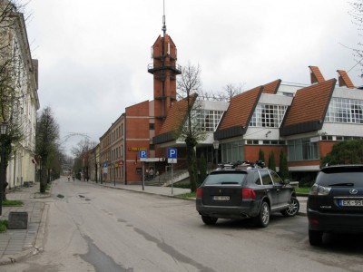 Тяжёлое наследство советской архитектуры.(шутка)