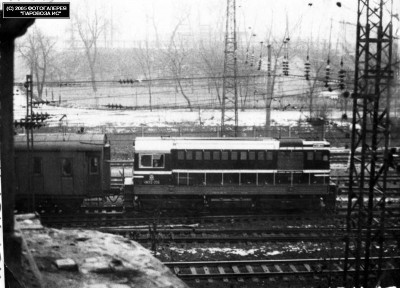 ЧМЭ2-306 { ChME2-306 diesel shunter }, ст. Киев-Пасс. { Kiev-Pass. station }, Украина Киев.jpg