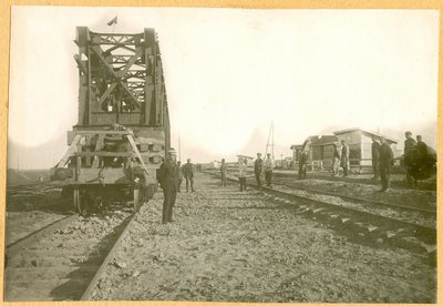 Общий вид станции Хромцовой на время прохода фермы для Брусянского моста, 1931 год, 8 сентября.jpg