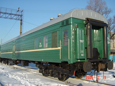 Багажный вагон № 001 51654, ВЧД-10 Петербург-Варшавский, 09.02.2005.<br />Автор: trucker.narod.ru