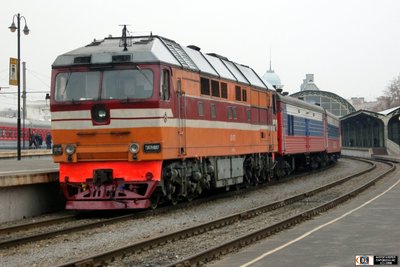 Тепловоз ТЭП70-0097 на ст. Санкт-Петербург-Витебский с поездом &quot;Ладога&quot; Санкт-Петербург - Киев, Санкт-Петербург<br />Автор: Голотюк О. | Фото сделано 7.IV.2008