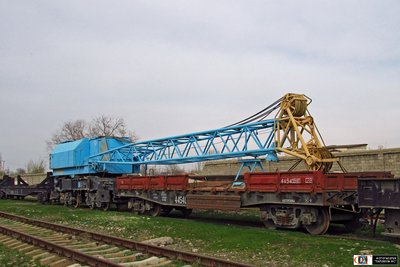 Кран TAKRAF EDK300 2-364, подъездной путь от станции Сергели.jpg