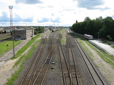 Вид на пероны вокзала.