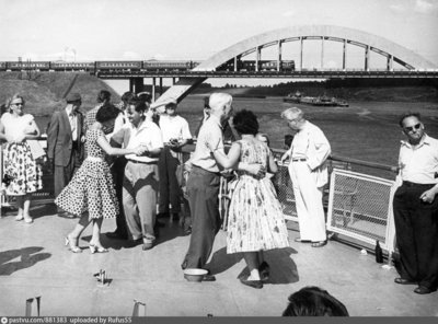 ЭР1 Химкинский мост 1959-62 гг.jpg
