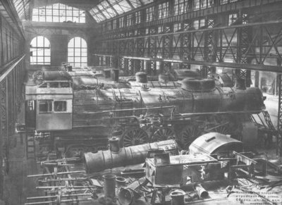 ИС в сборочном цехе Коломенского завода, 1932 год.jpg