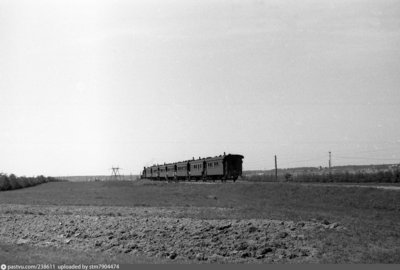 14м вагоны пригородн.поезд Пирогово конец 1950-х.jpg