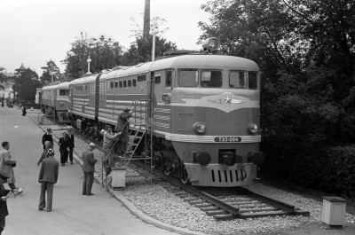 1958 вднх fortepan_143775.jpg