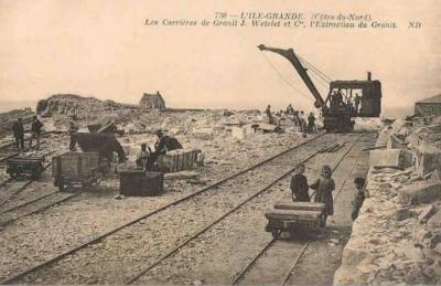 Île-Grande_(Cotes-du-Nord)_Les_Carrières_de_Granit_de_J._Watelet_et_Cie,_l'Extraction_du_Granit.jpg