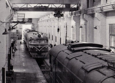 ЭР2-544 ТЭ3 депо Волгоград-Пасс 1960-е.jpg