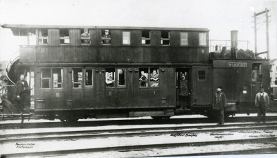 Doppelstockwagen_historisch_Bensheim.jpg