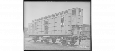 Bahnpostwagen(3).png