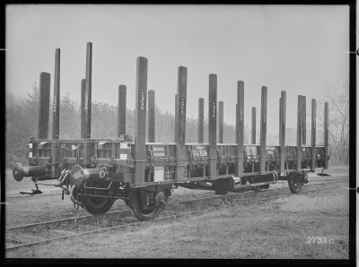 1_fotografie-zweiachsiger-rungenwagen-gattung-rs-schraegansicht-1938-deutsche-reichsbahn-dr.jpg