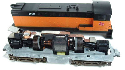 Athearn_S-12_switcher.jpg