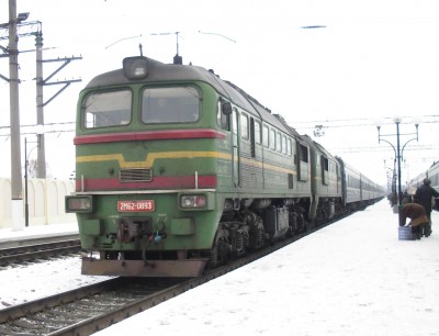 2М62-0893 станция Здолбунов 24.11.2005.jpg