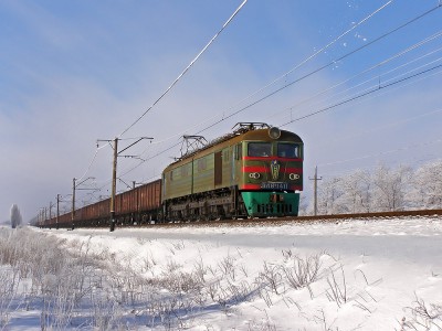 поёт зима аукает. Электровоз на просторах.